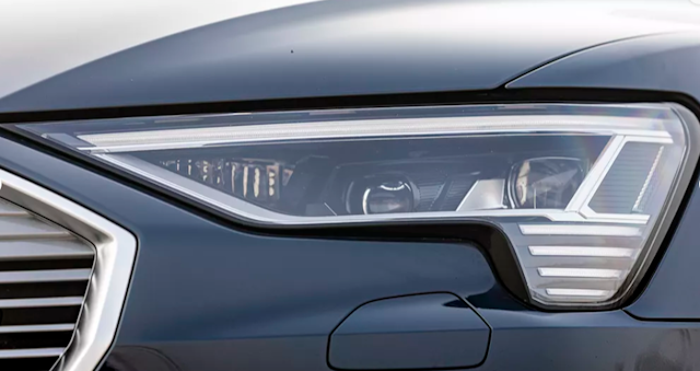 Audi-E-Tron-Sportback-Ev-Headlight